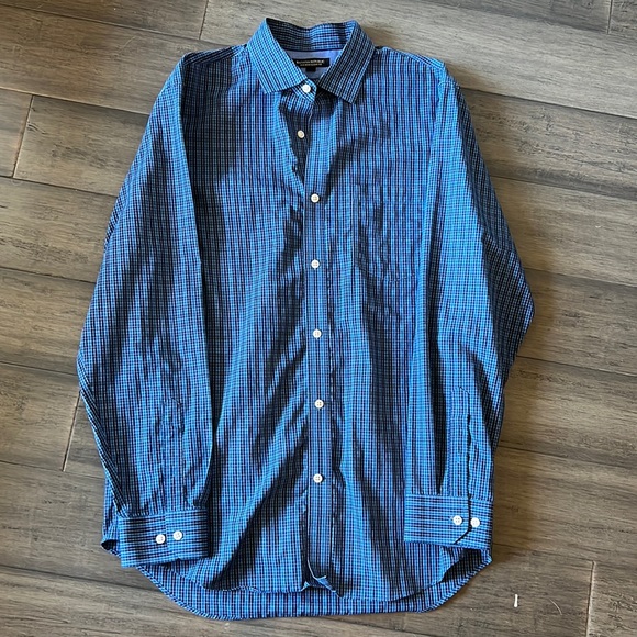 Banana Republic Classic Button Down - Picture 1 of 2